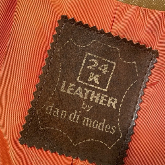 Vintage 70s leather coat - Picture 7 of 8